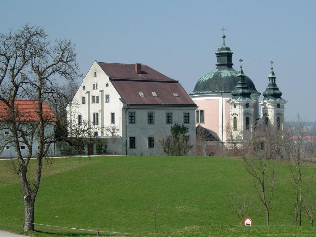 Hotel & Restaurant Christkindlwirt Штайр Экстерьер фото