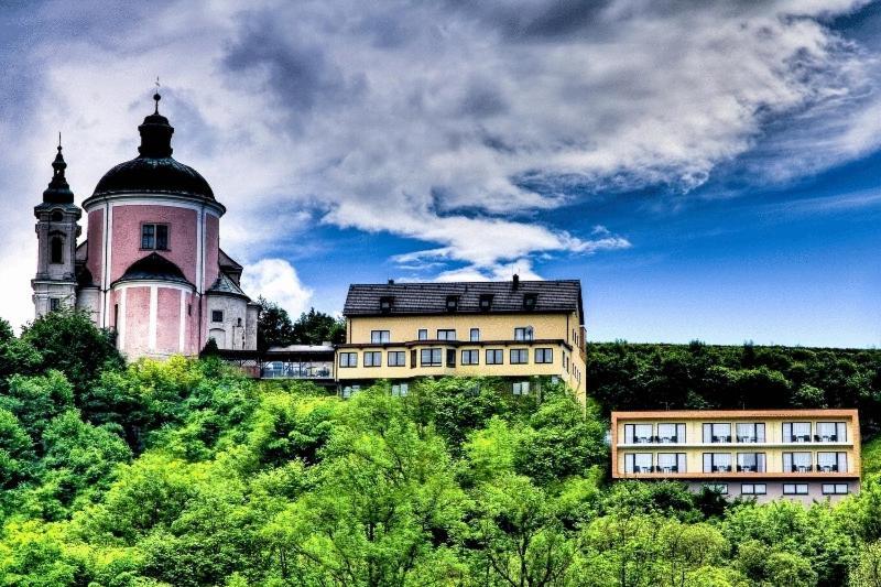 Hotel & Restaurant Christkindlwirt Штайр Экстерьер фото